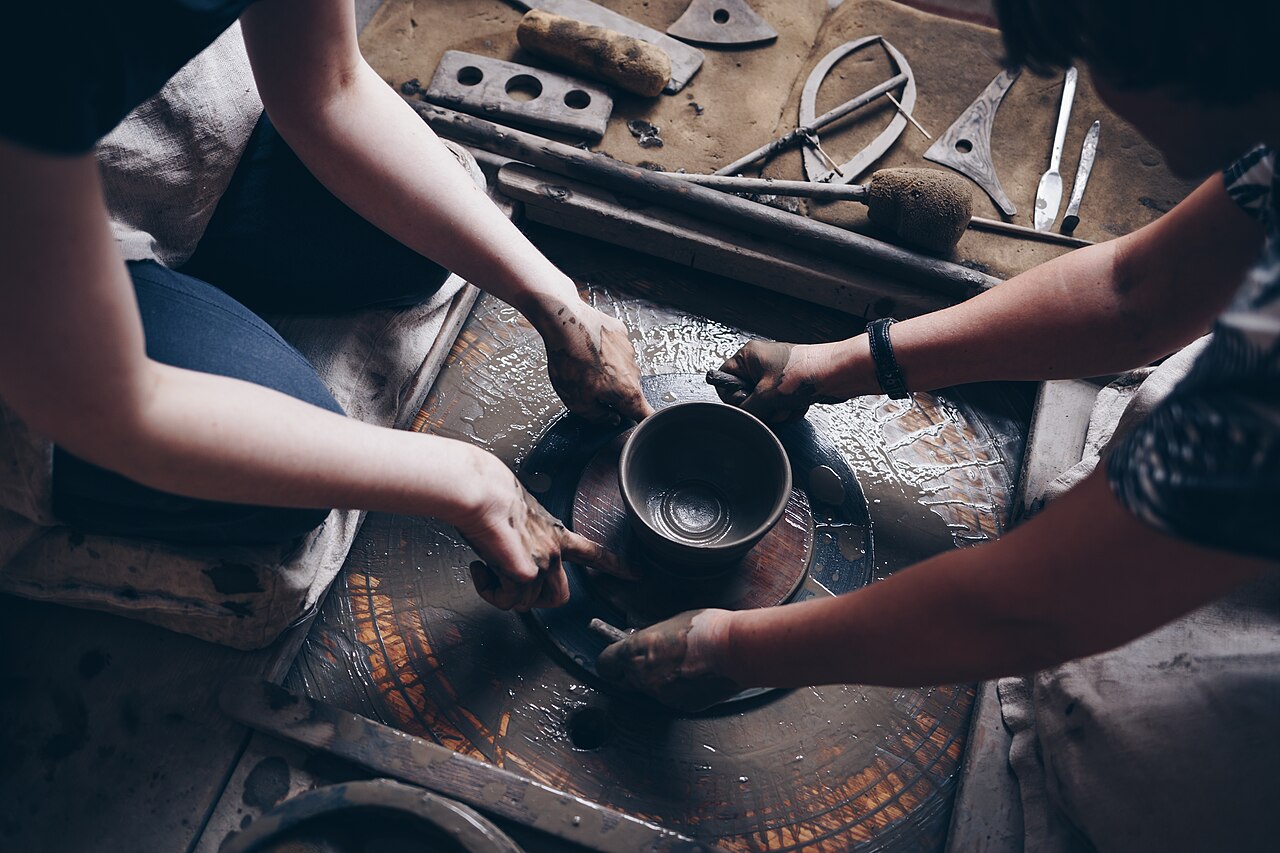 Laboratorio di ceramica al tornio